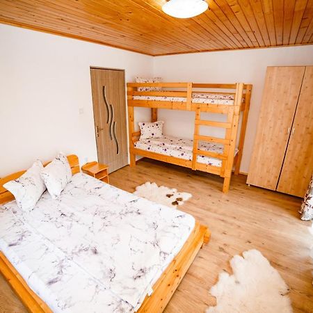 Casa Tudor Topliţa Екстериор снимка