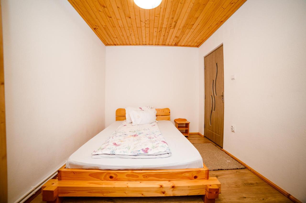 Casa Tudor Topliţa Екстериор снимка