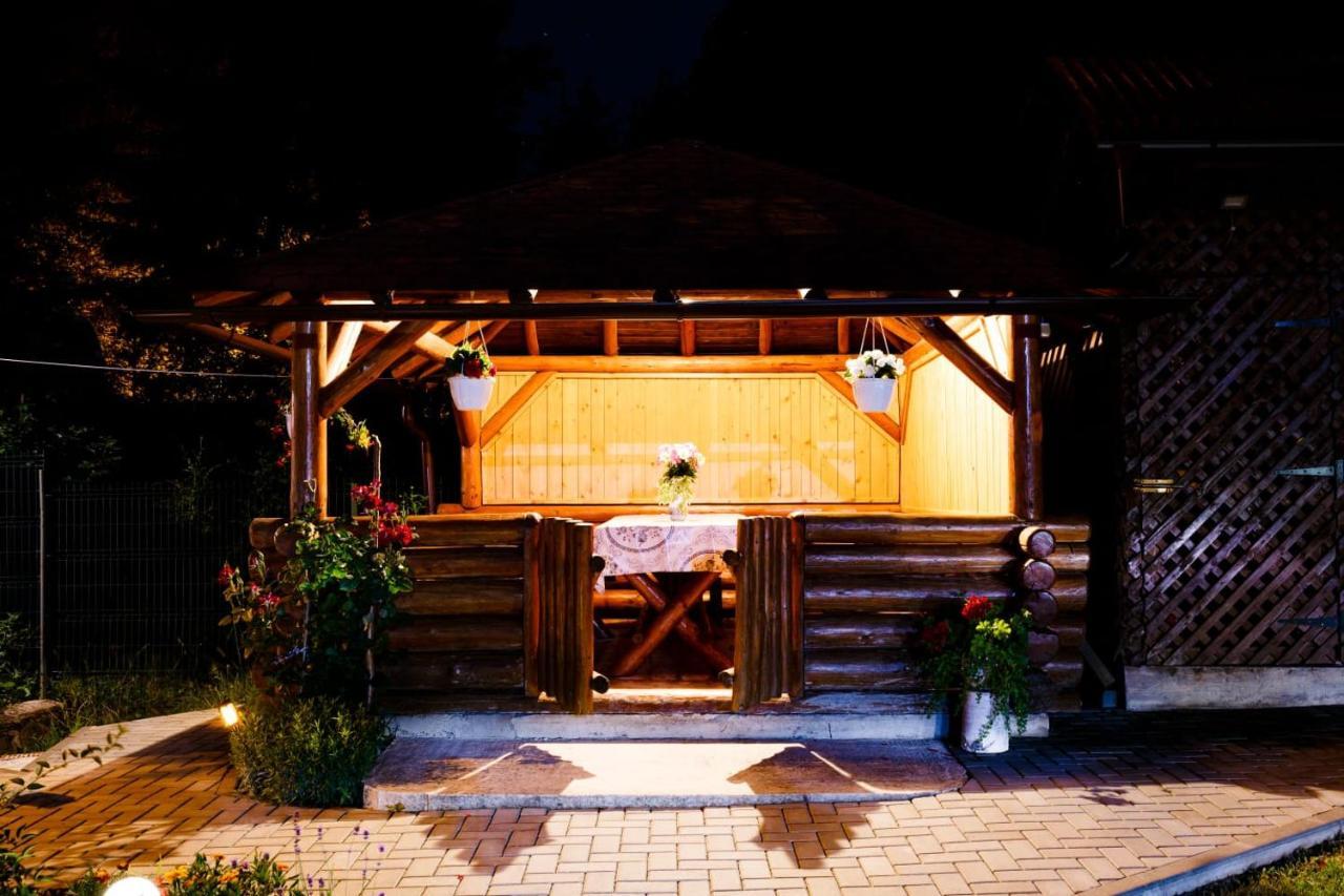 Casa Tudor Topliţa Екстериор снимка