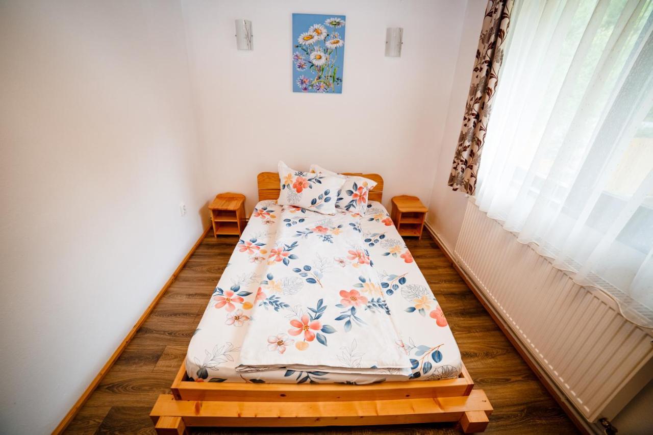 Casa Tudor Topliţa Екстериор снимка